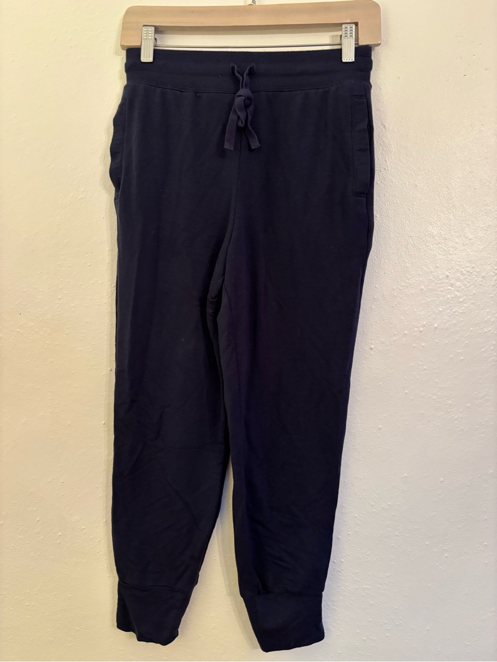 Fabletics Women’s navy Drawstring Jogger Pants